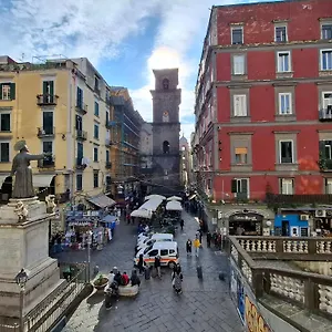 Appartamento White 2 San Gregorio 14, Napoli